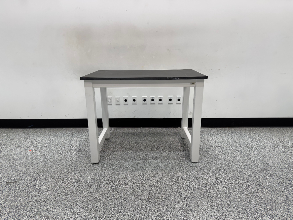 Image of 4' Laboratory Bench